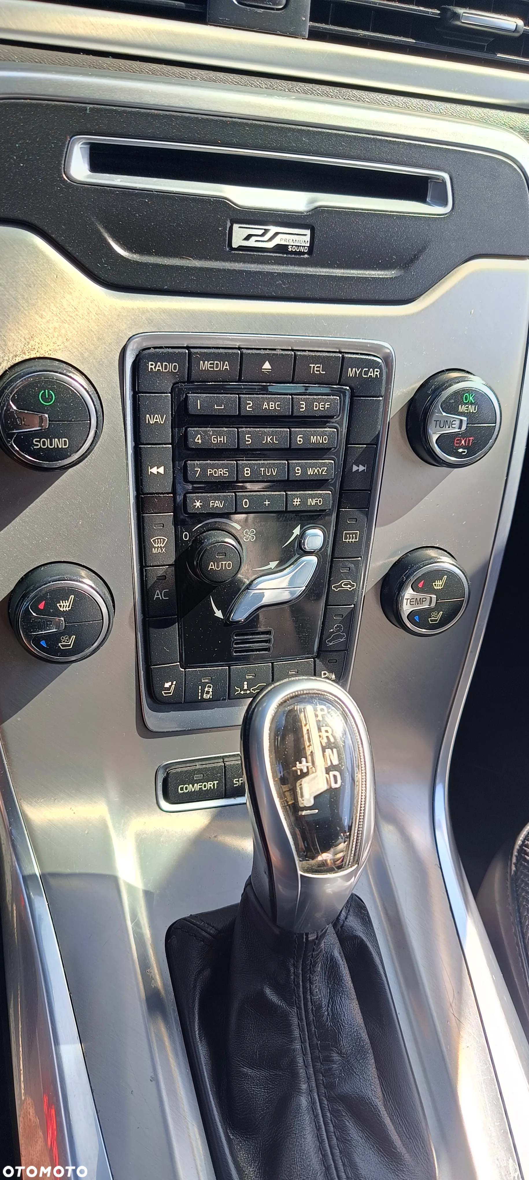 Volvo XC 70 - 25