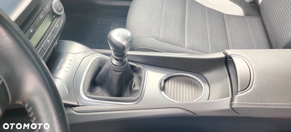 Toyota Avensis 1.8 Premium - 26