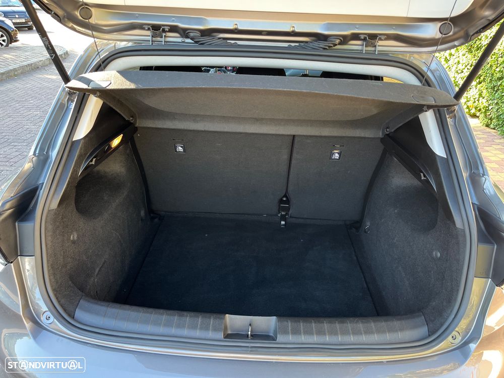 Fiat Tipo Cross 1.0 GSE T3 - 32