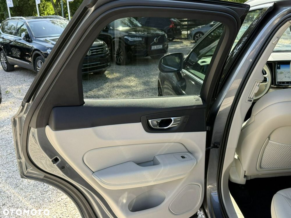 Volvo XC 60 - 19