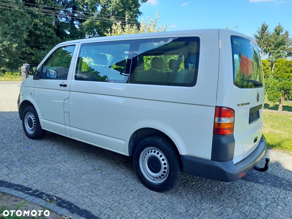 Volkswagen Multivan - 5