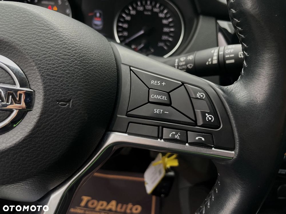 Nissan Qashqai 1.2 DIG-T N-Connecta - 25