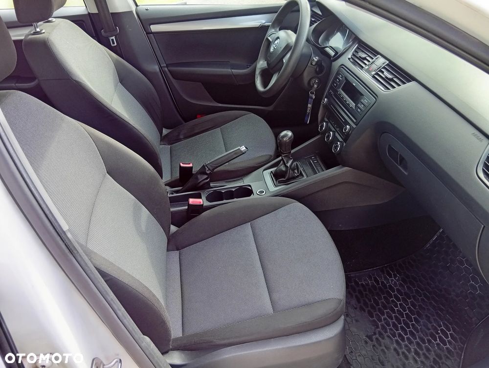 Skoda Octavia 1.6 TDI Active - 8