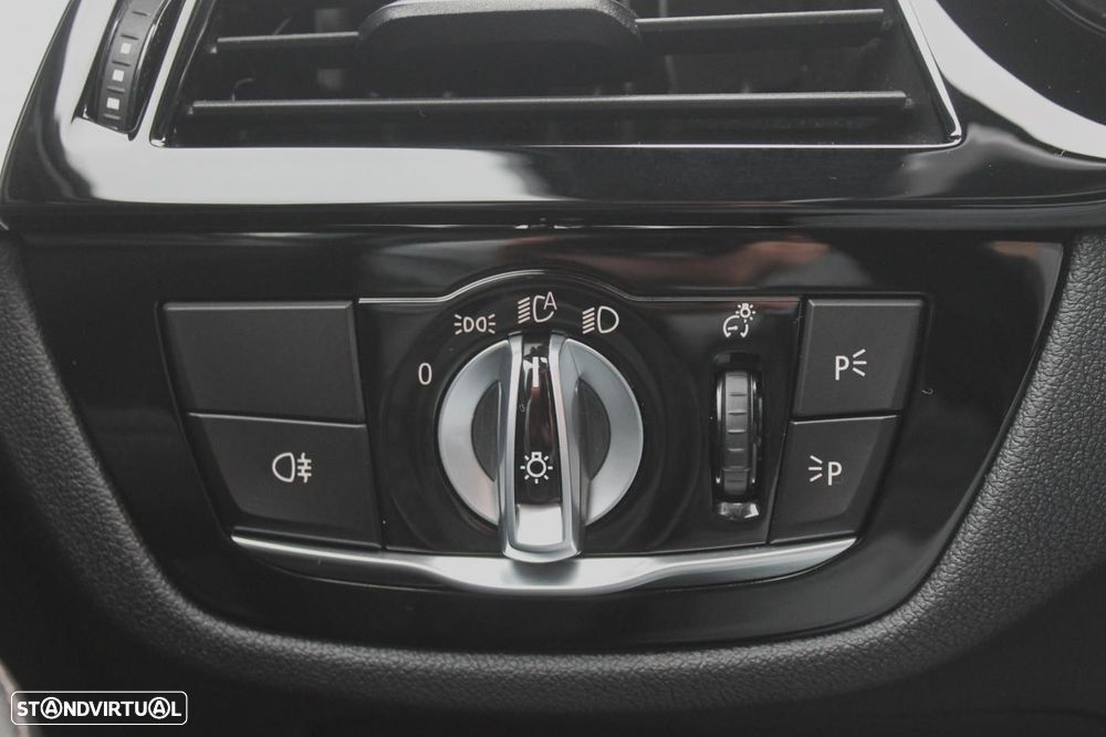 BMW 530 e Pack Desportivo M - 41