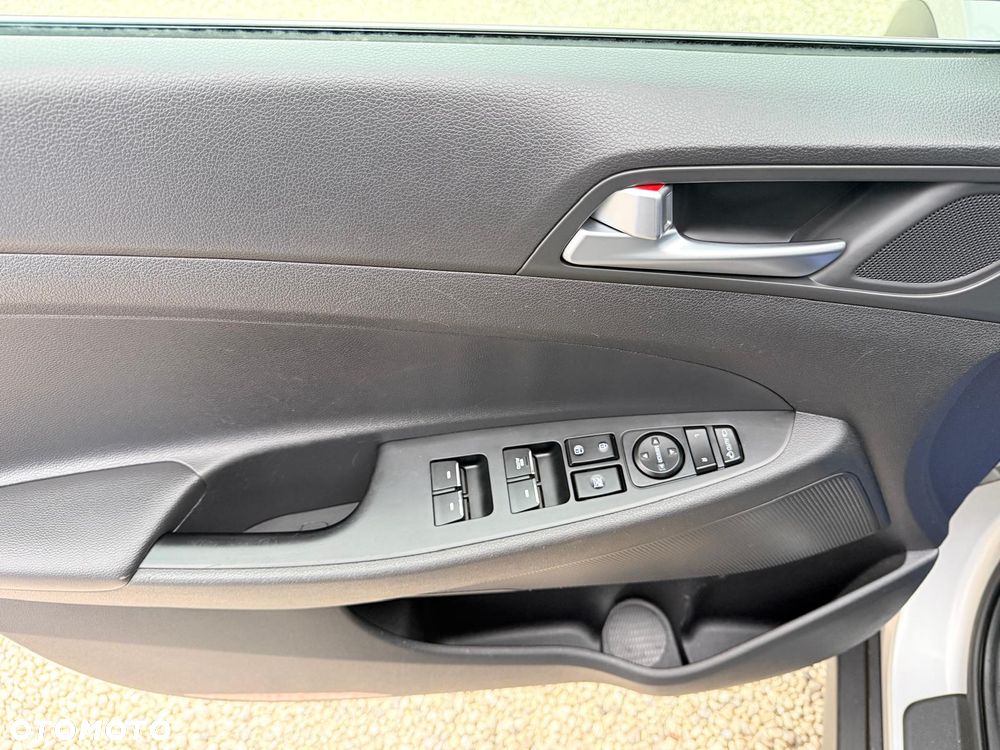 Hyundai Tucson 2.0 CRDI 2WD Style - 21