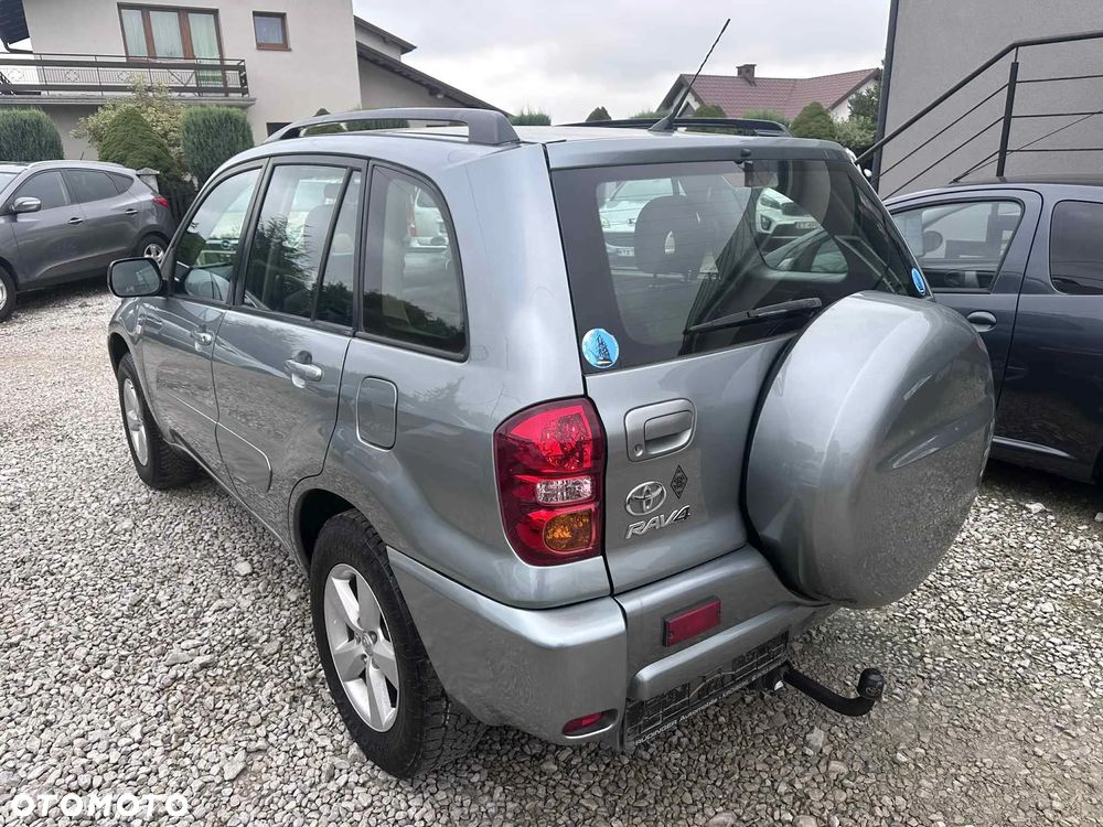 Toyota RAV4 2.0 VVT-i 4x4 - 12