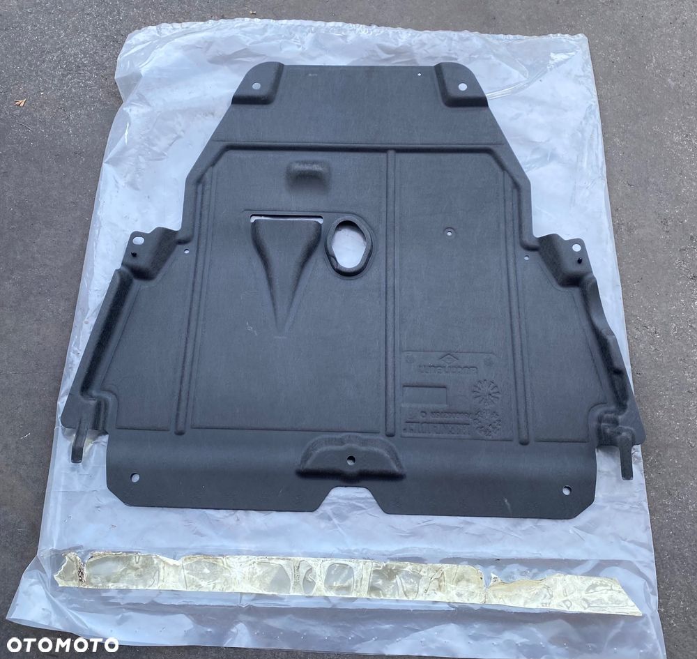 RENAULT MEGANE 4 IV  NOWA !!! Oryginalna OSŁONA DOLNA SILNIKA PŁYTA  obudowa POD SILNIK SILNIKA 758905275R Wwa - 2