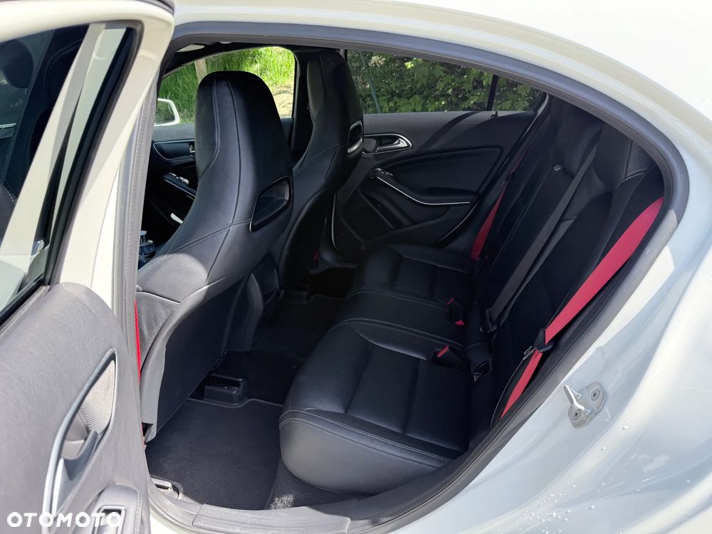 Mercedes-Benz Klasa A 220 CDI (BlueEFFICIENCY) 7G-DCT - 7