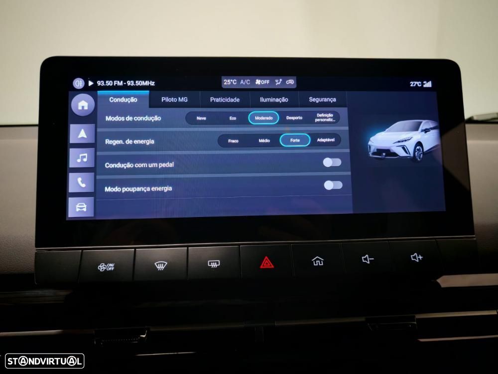 MG MG4 64 kWh Luxury - 18