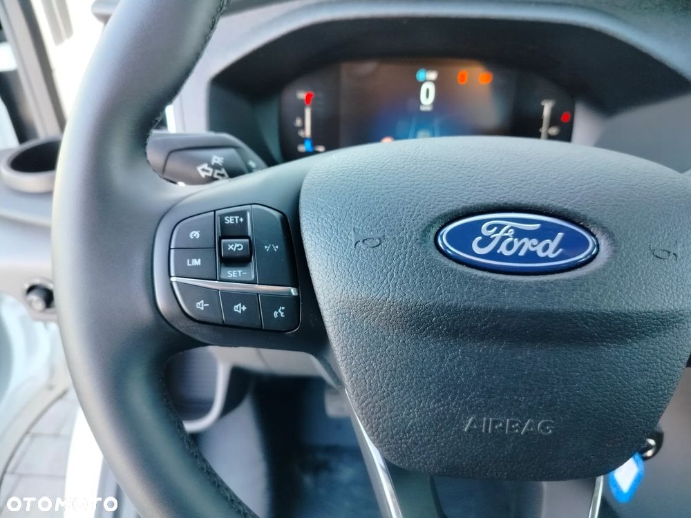 Ford Transit - 8