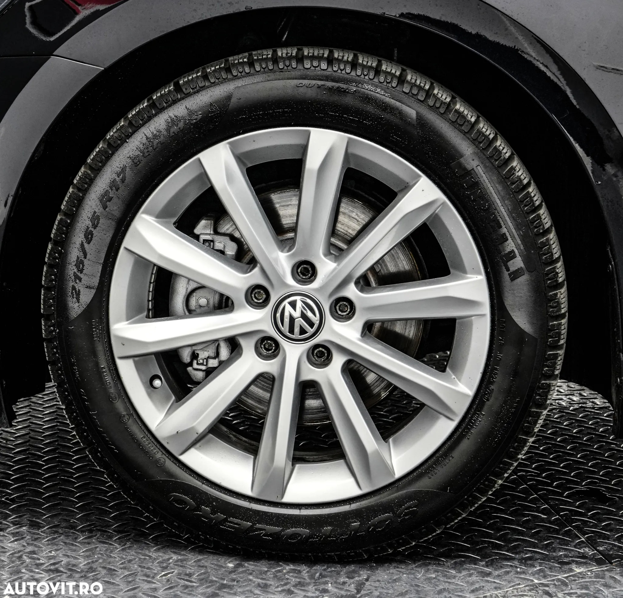 Volkswagen Passat 2.0 TDI DSG Comfortline - 33