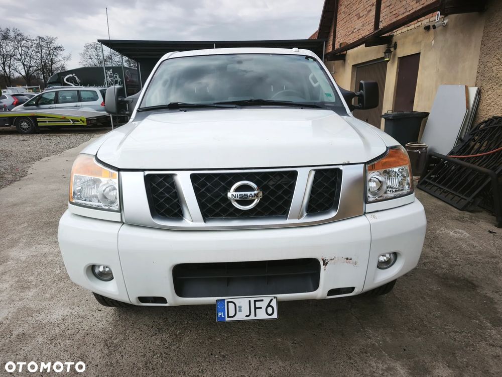 Nissan Titan 5.6 V8 SE Crew Cab - 2
