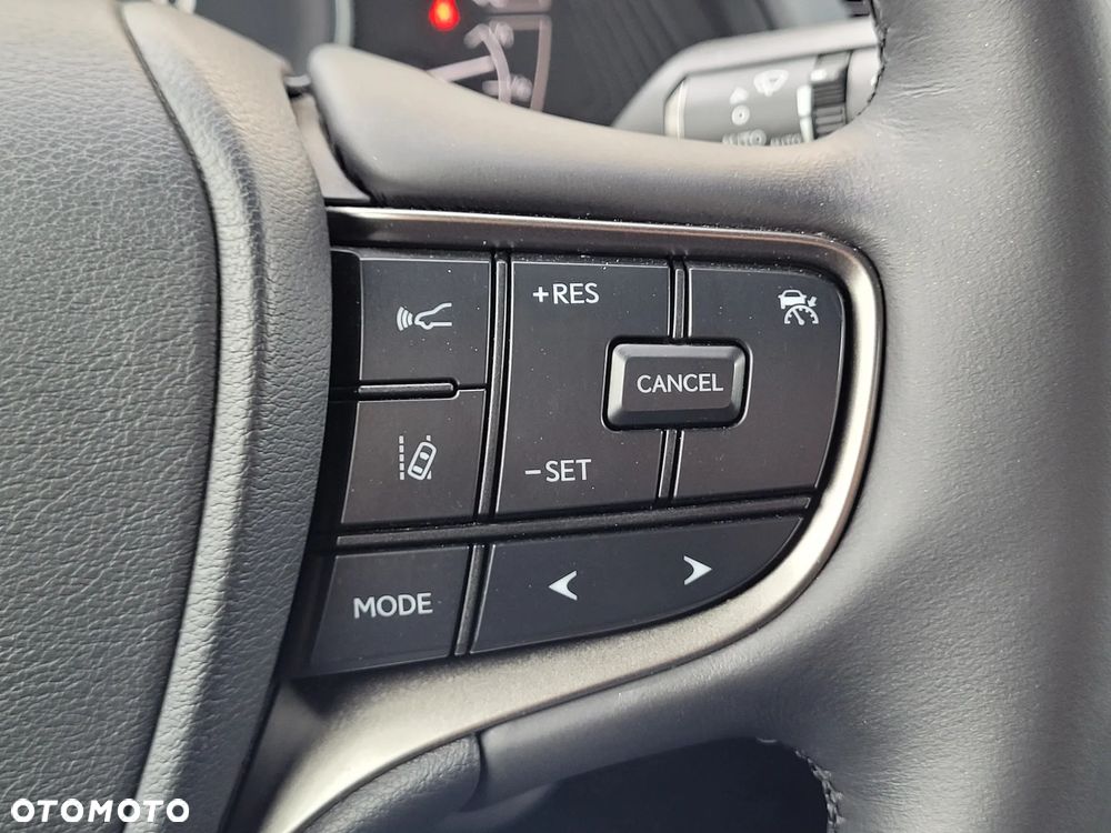 Lexus UX 250h GPF F Sport Design+ 2WD - 26