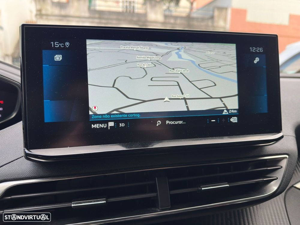 Peugeot 5008 1.2 Hybrid Allure Pack e-DCS6 - 18