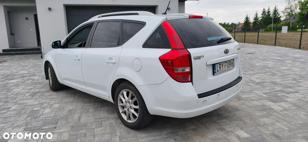 Kia Ceed 1.6 CRDi M - 9