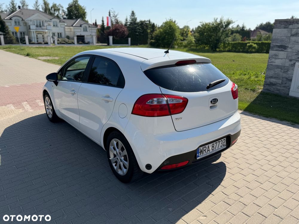 Kia Rio 1.2 Business Line - 16