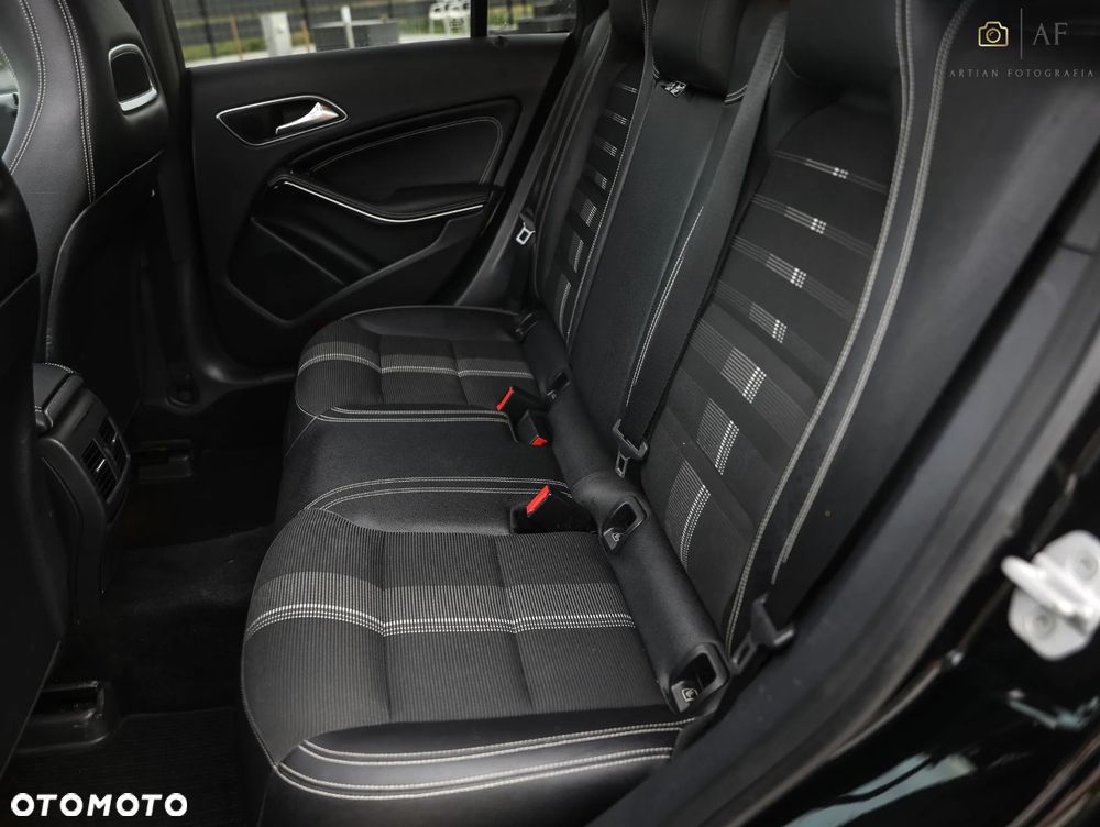 Mercedes-Benz CLA 200 (CDI) d 7G-DCT - 27
