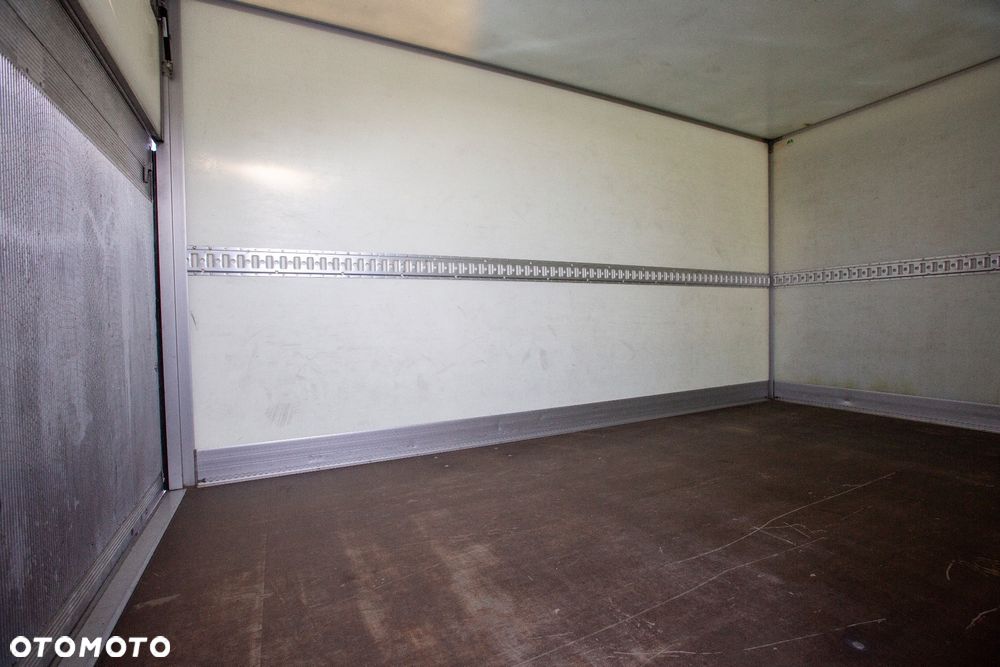 Volkswagen Crafter 177KM 8ep KONTENER + WINDA dHollandia 750kg + DRZWI BOCZNE - 7