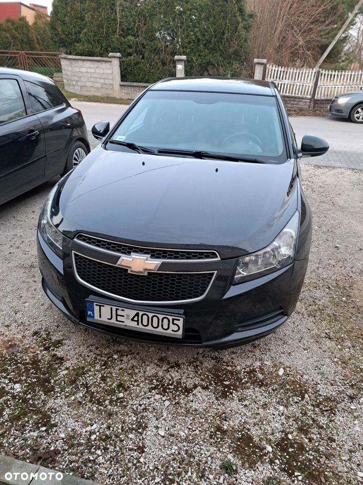 Chevrolet Cruze 1.6 LS - 3