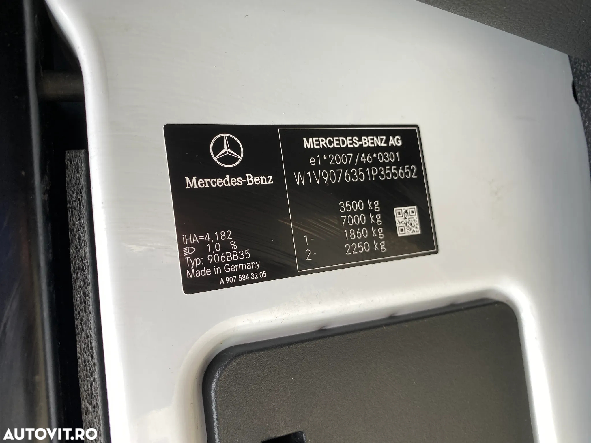 Mercedes-Benz Sprinter 319CDI LUNG AUTOMAT - 33