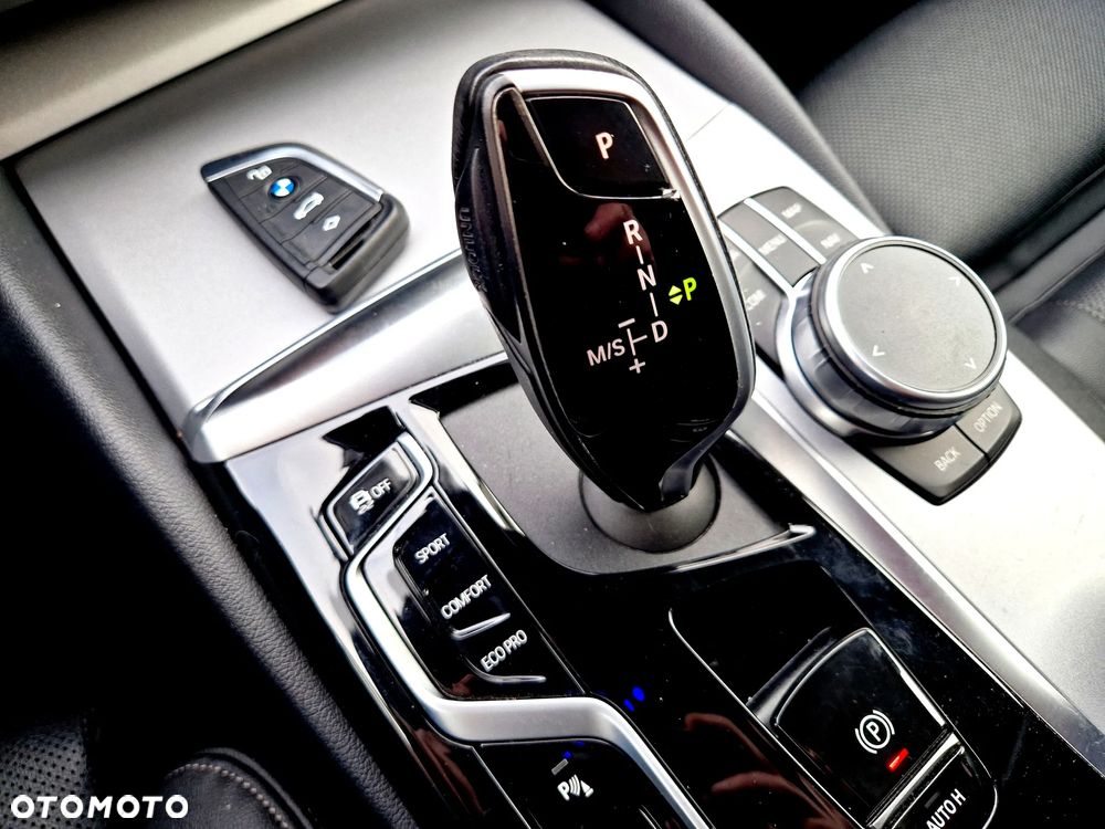 BMW Seria 5 520d xDrive Sport Line - 25