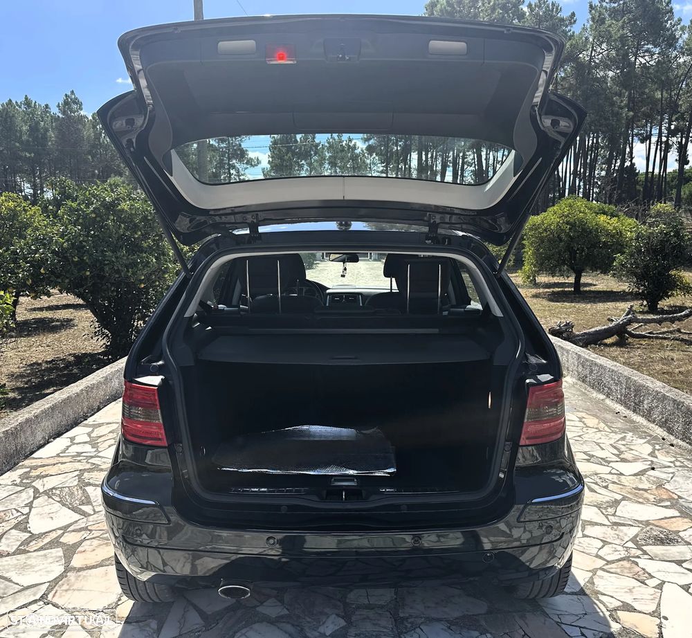 Mercedes-Benz B 200 CDI Autotronic - 26