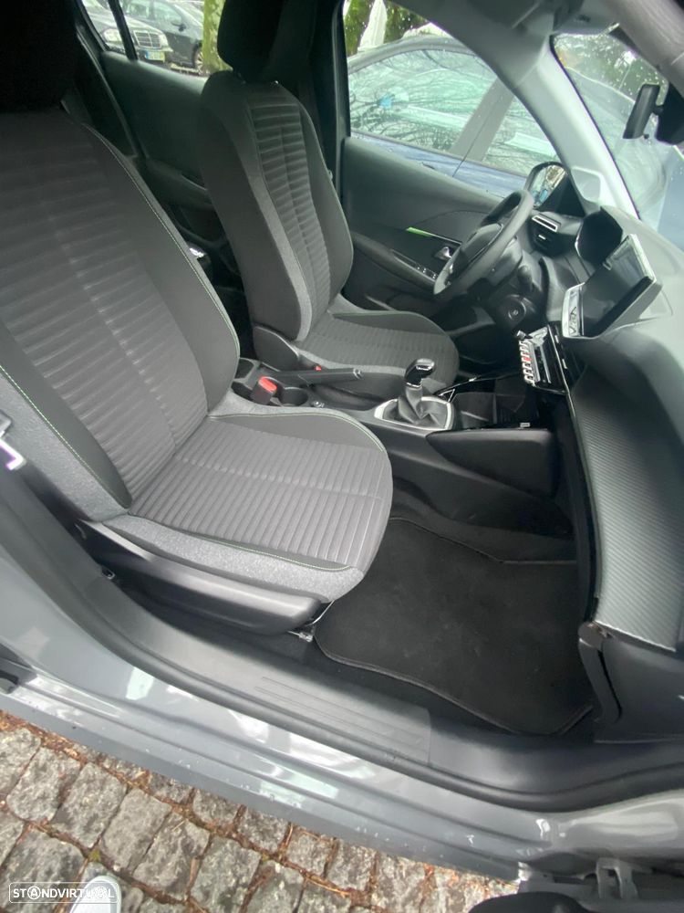 Peugeot 208 1.2 PureTech Active - 4