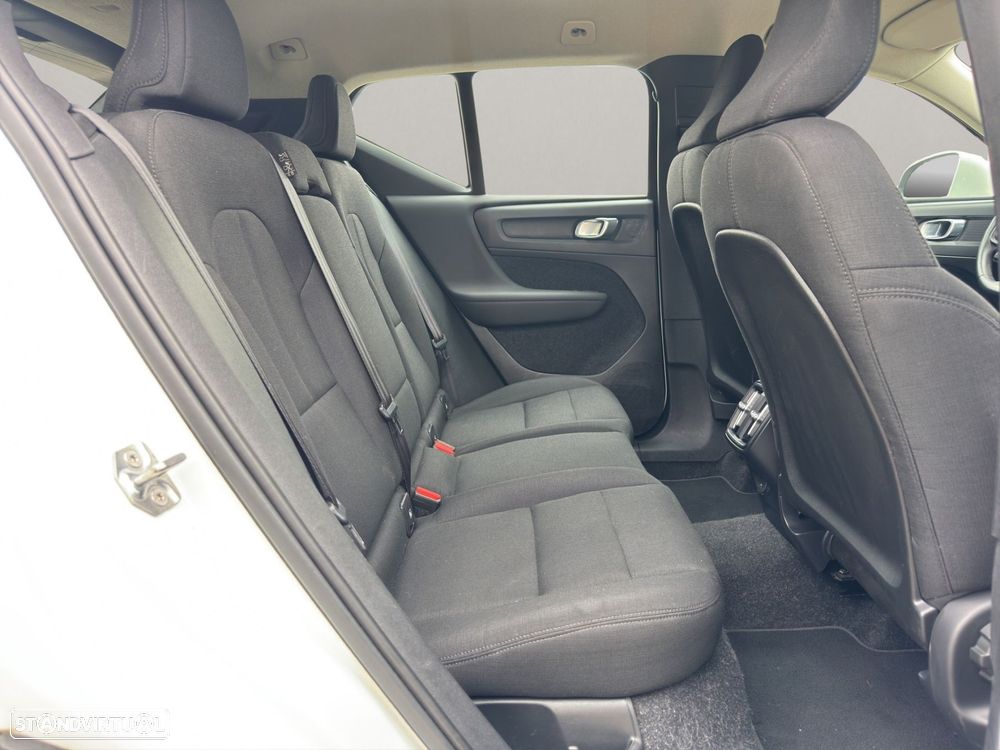 Volvo XC 40 2.0 D3 Geartronic - 19