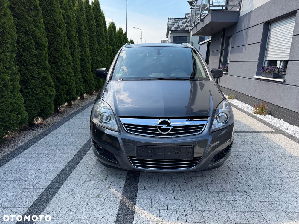 Opel Zafira 1.8 Cosmo EU5 - 2