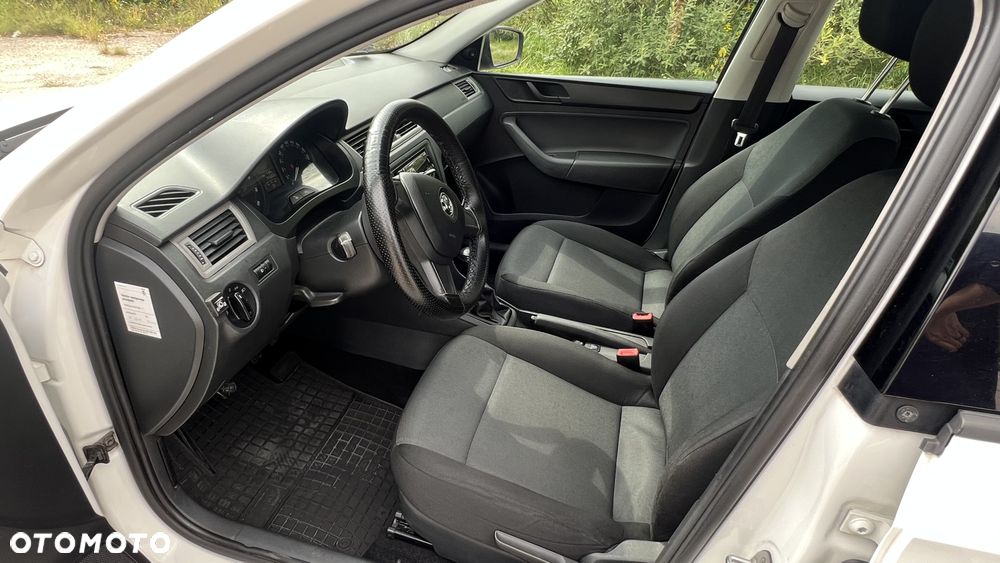 Skoda RAPID 1.2 Active - 15