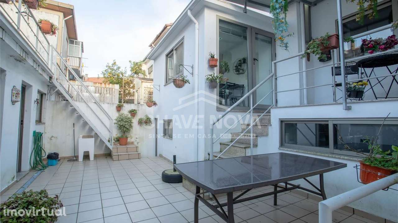 Moradia em Banda V3+1 c/ Terraço em Mafamude (Santo Ovídio) - Grande imagem: 4/23