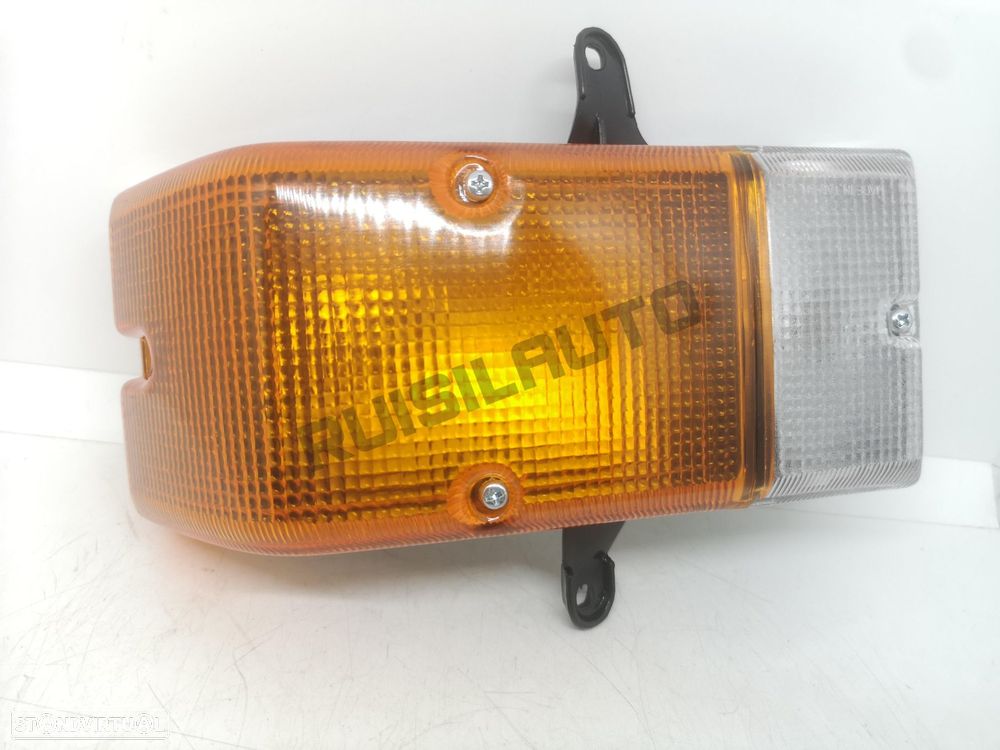 Farolim Pisca Frente Direito 212-1623r-cy Toyota Dyna V [1985_1 - 1