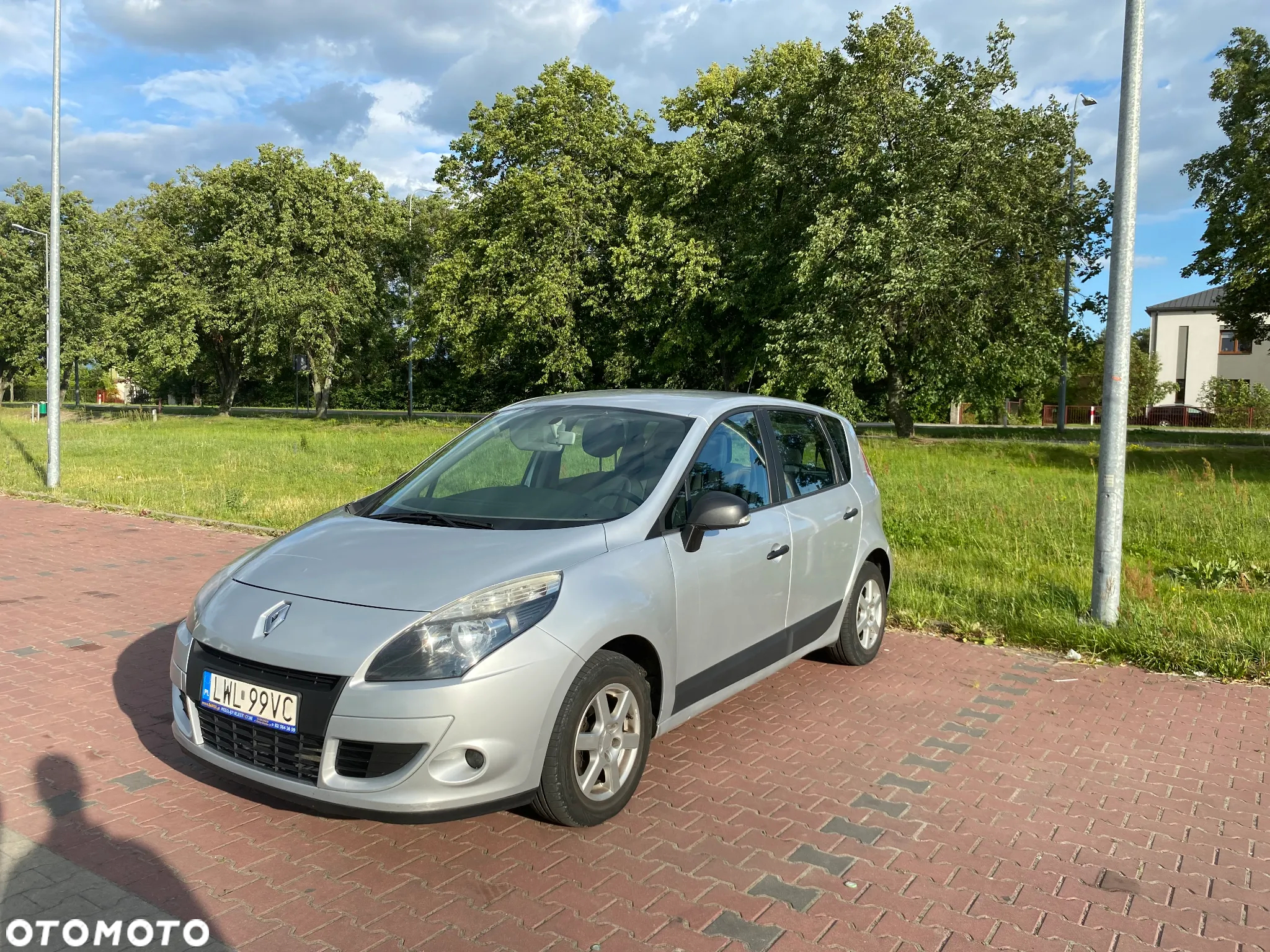 Renault Scenic 1.5 dCi Authentique - 3