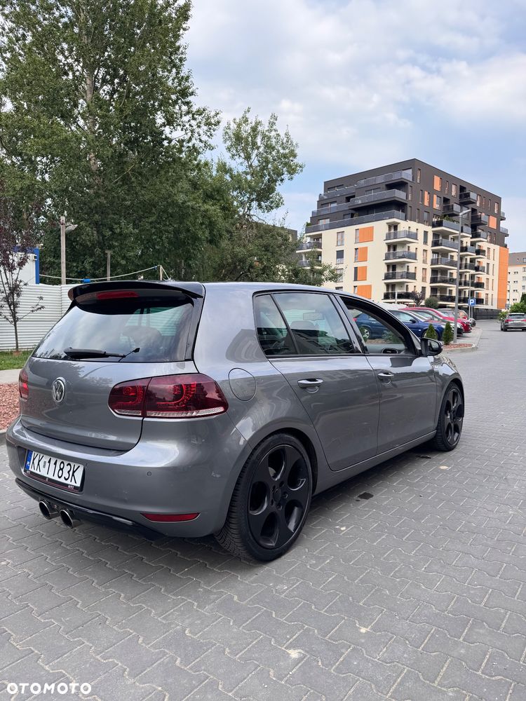 Volkswagen Golf - 3