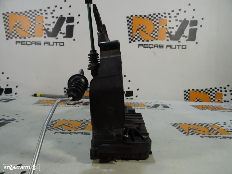 Fecho Da Porta Trás Direita Mercedes-Benz C-Class (W205)  A0997304200 - 6
