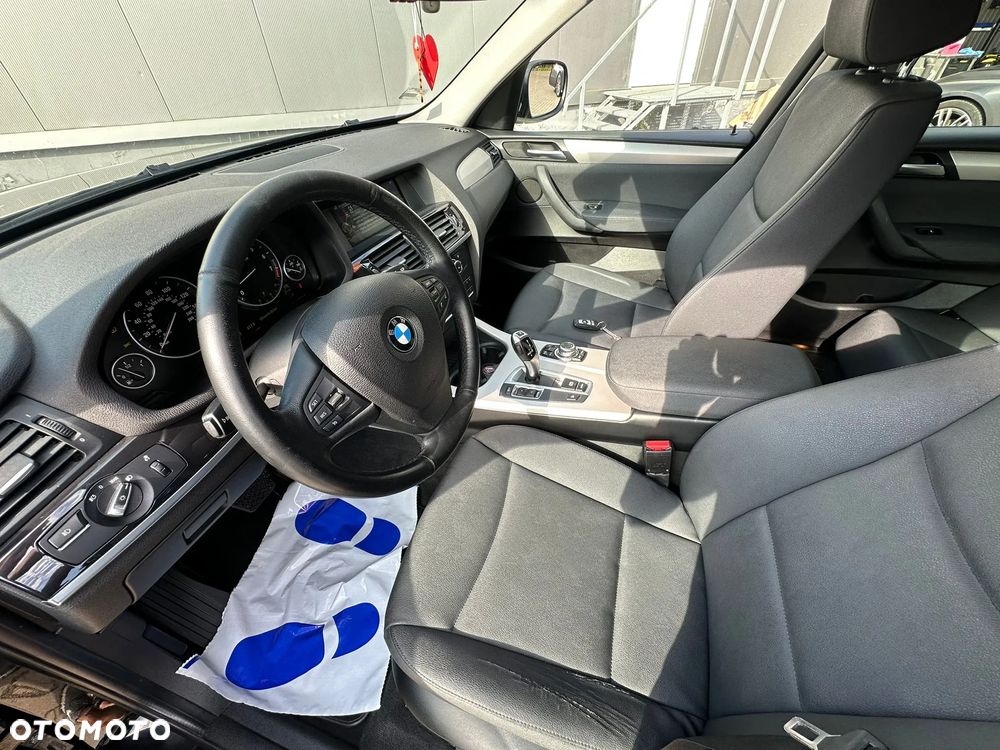 BMW X3 xDrive28i Sport-Aut xLine - 14