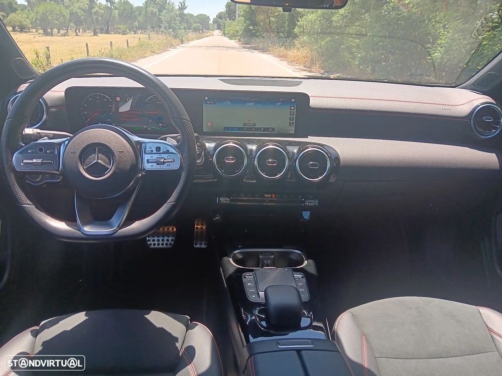 Mercedes-Benz CLA 250 e Shooting Brake AMG Line - 14