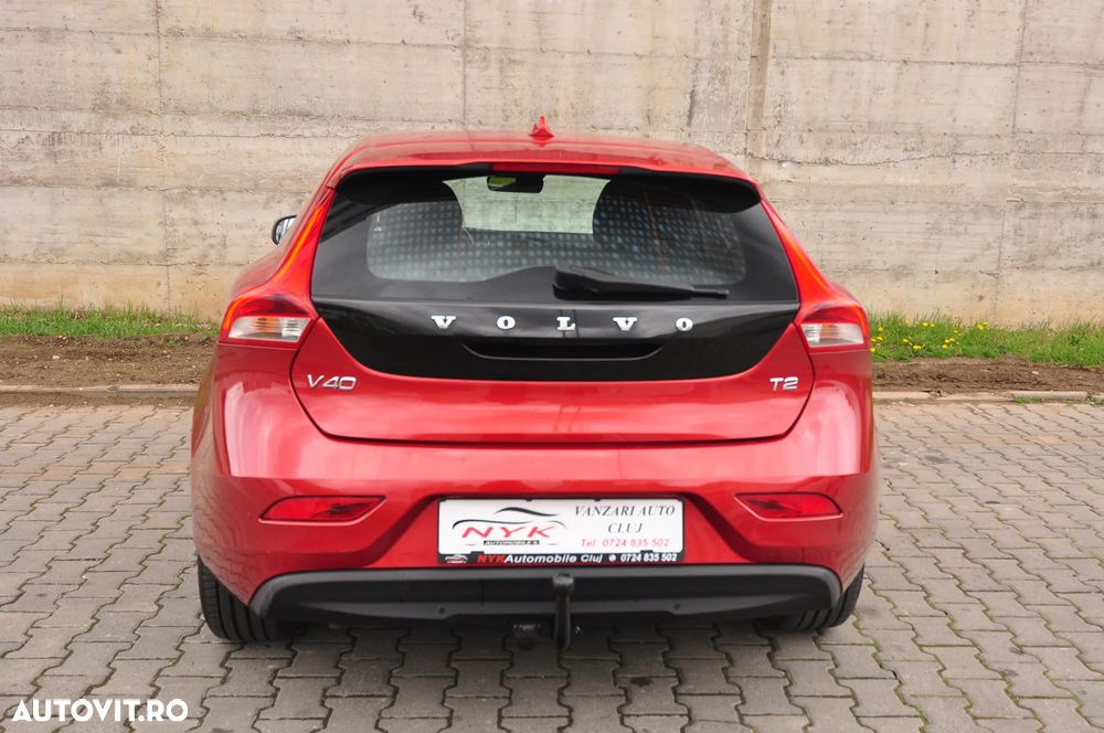 Volvo V40 T2 Geartronic Momentum - 13