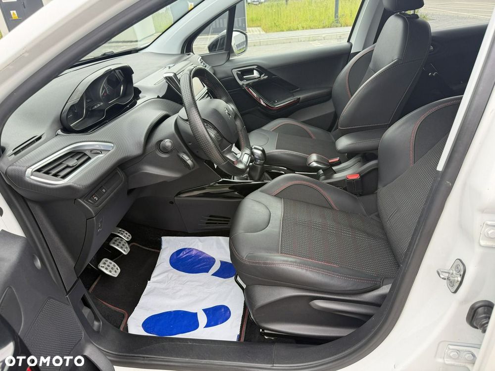 Peugeot 2008 PureTech 110 Stop&Start GT-Line Edition - 18