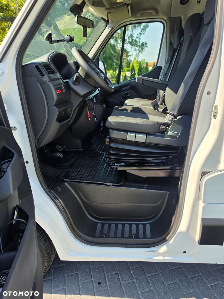 Renault Master - 22
