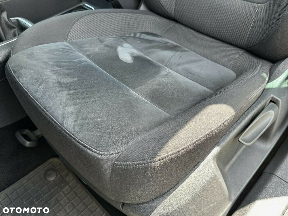 Volkswagen Tiguan - 11