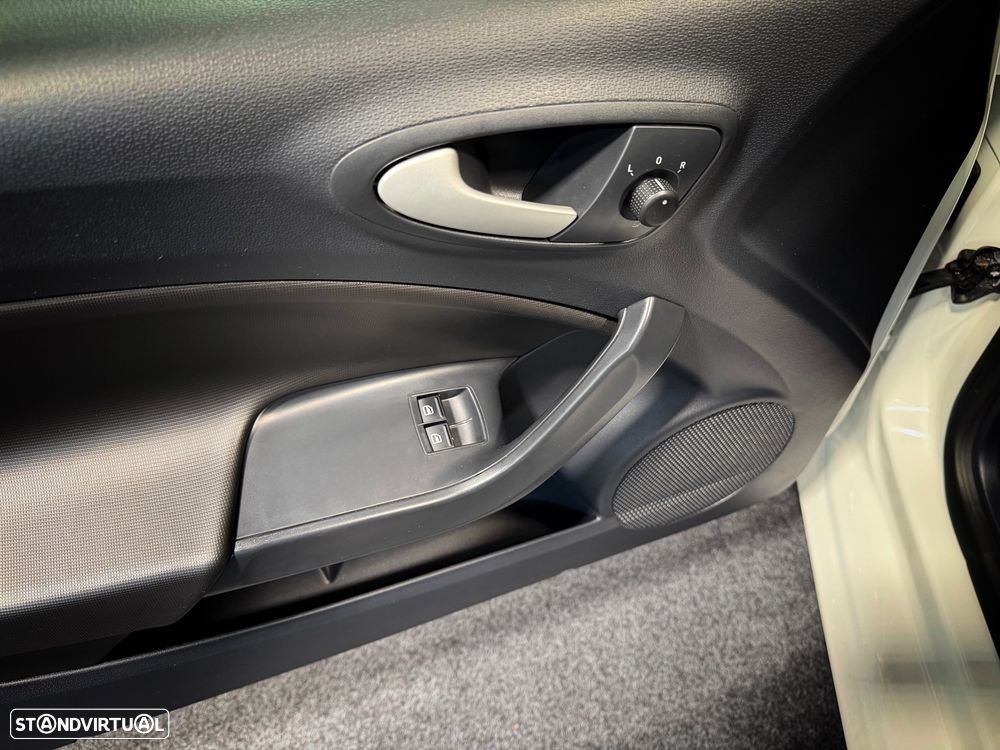 SEAT Ibiza SC 1.6 TDi Sport DPF - 20