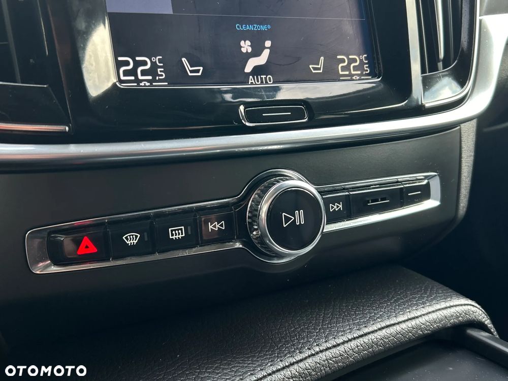 Volvo S90 D3 Momentum - 20