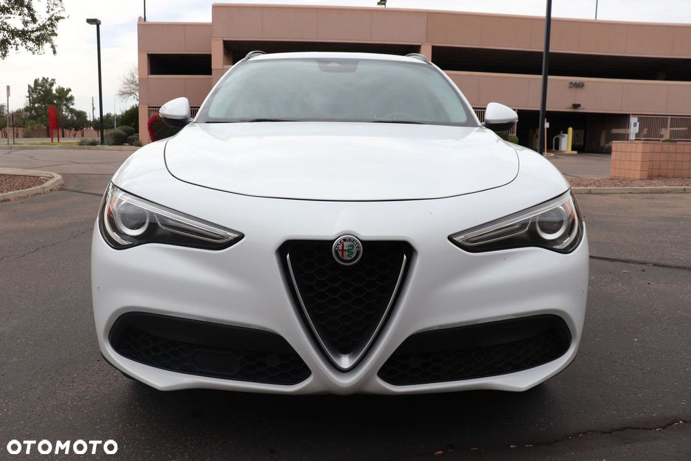 Alfa Romeo Stelvio 2.0 Turbo 16V AT8-Q4 Ti - 7