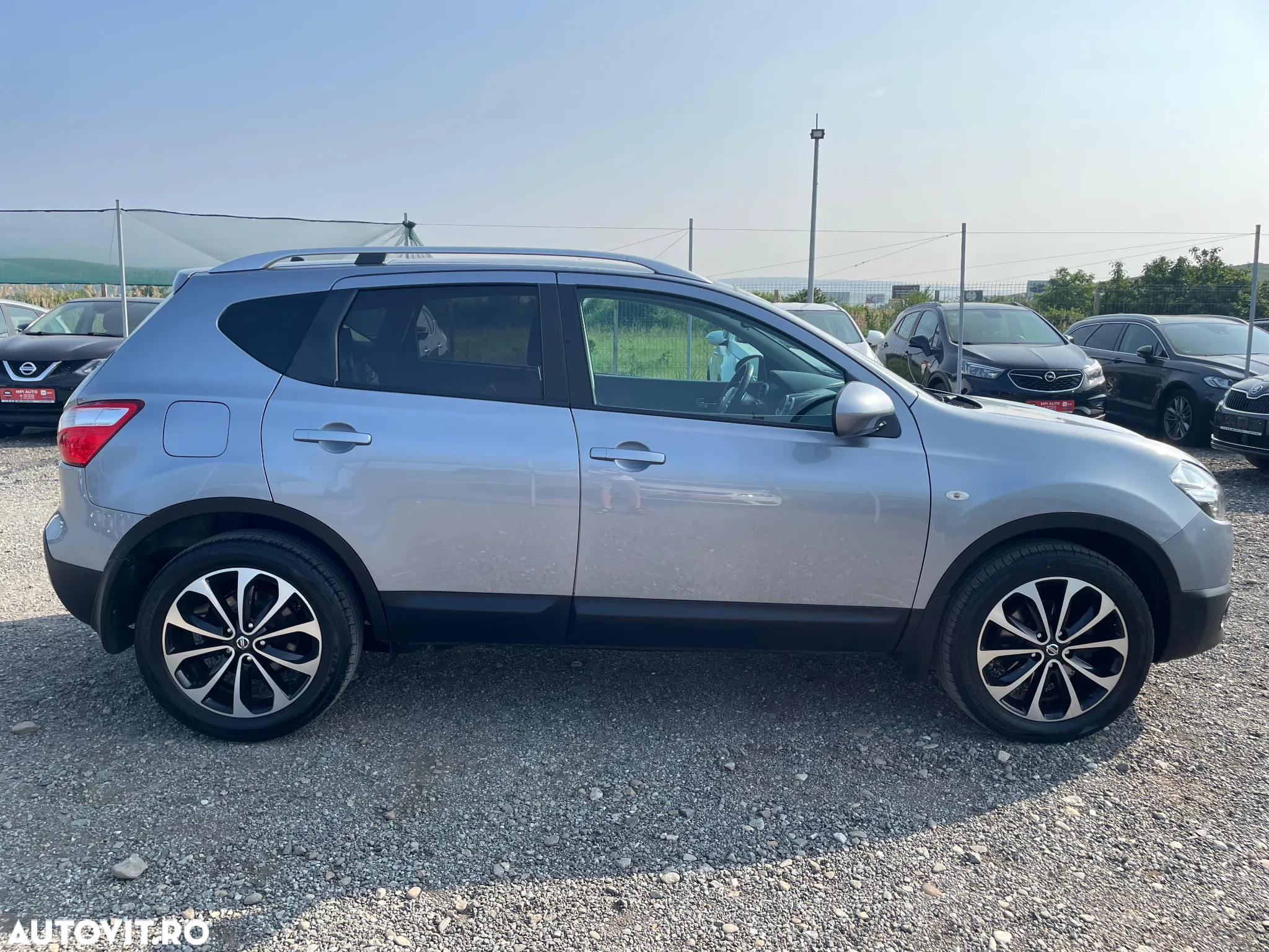 Nissan Qashqai 2.0 DCI 4 x 4 DPF Aut acenta - 7