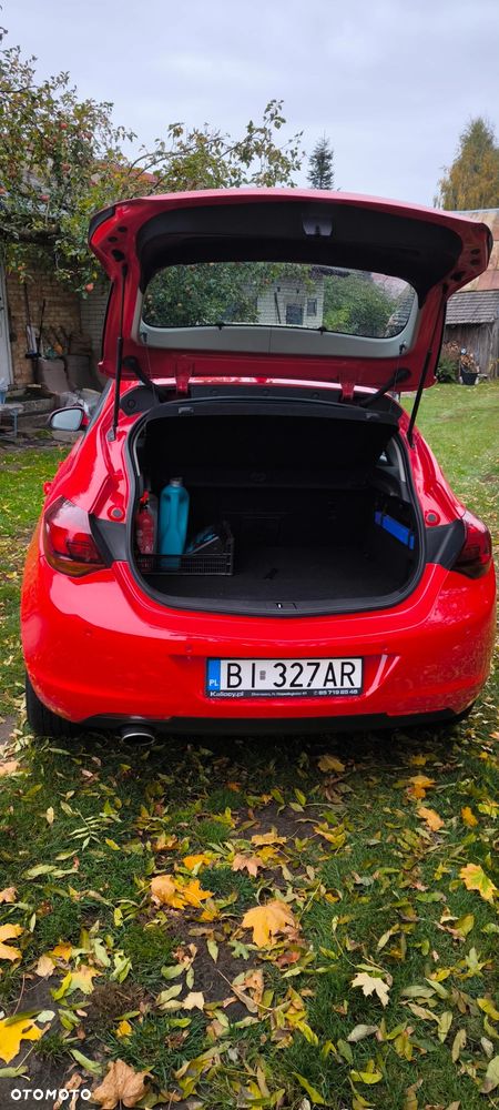 Opel Astra 1.6 Turbo Cosmo - 10
