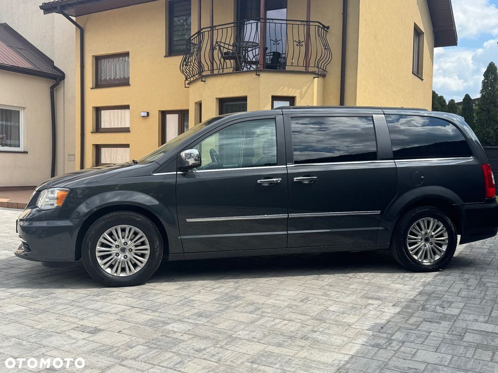 Lancia Voyager 3.6 Gold - 5