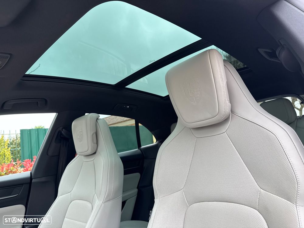 Porsche Macan Electric 4 - 53