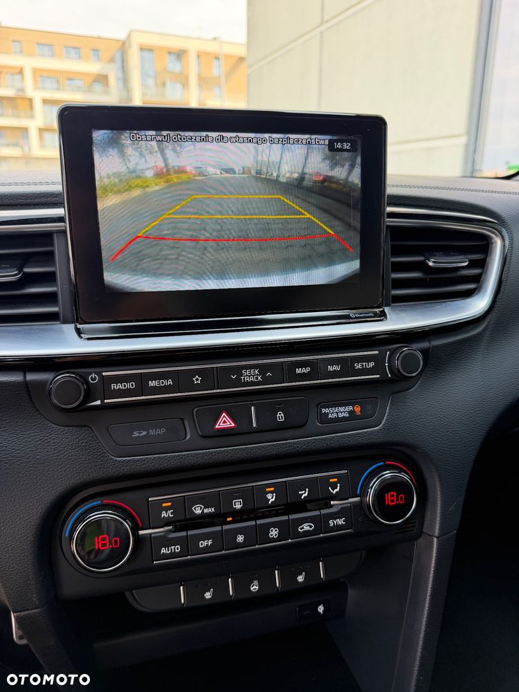 Kia ProCeed 1.6 CRDi GT Line DCT - 27