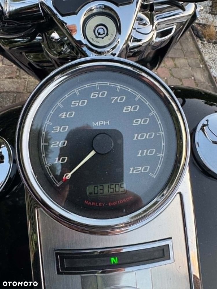 Harley-Davidson Touring Road King - 9